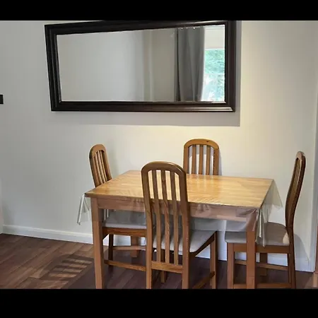 Cosy 1-Bedroom Near Chelsea Stadium